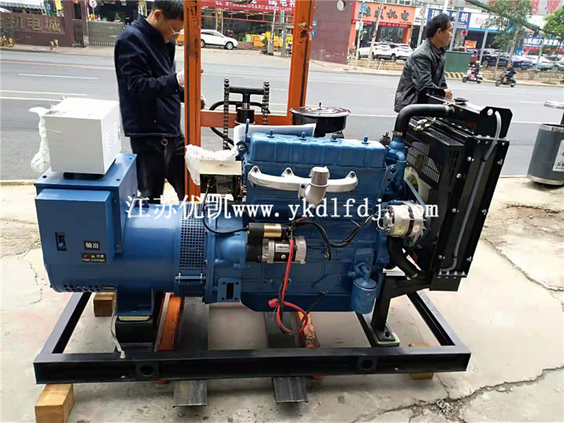 2021年4月5日，養(yǎng)殖客戶來拉走一臺30KW濰柴發(fā)電機組