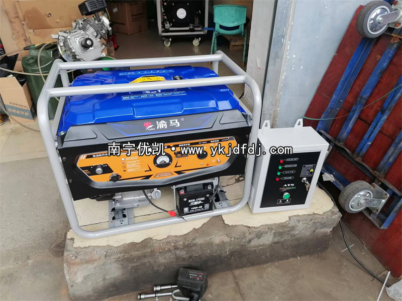 2022年7月12日，8KW汽油發(fā)電機(jī)組帶ATS柜發(fā)貨河池金城江