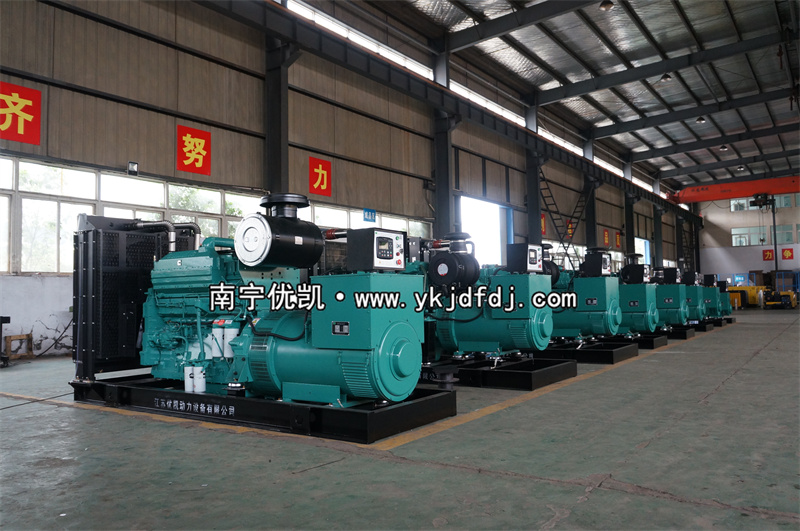 2022年12月2日，300KW康明斯柴油發(fā)電機(jī)組發(fā)貨浙江