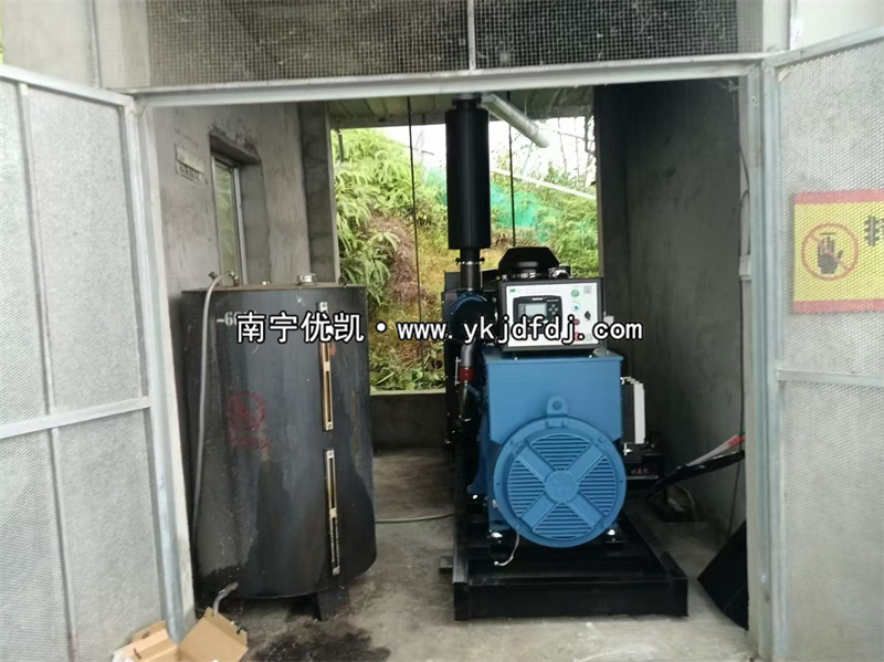 2024年8月5日，廣西大化項(xiàng)目300KW玉柴發(fā)電機(jī)組到貨安裝并通過驗(yàn)收